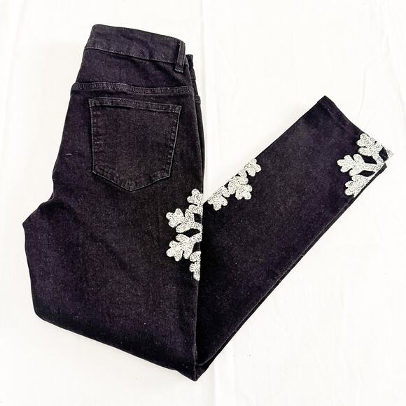 Boston Proper Snowflake Embroidered Embellished Black Skinny Jeans Size 2 - Picture 9 of 9